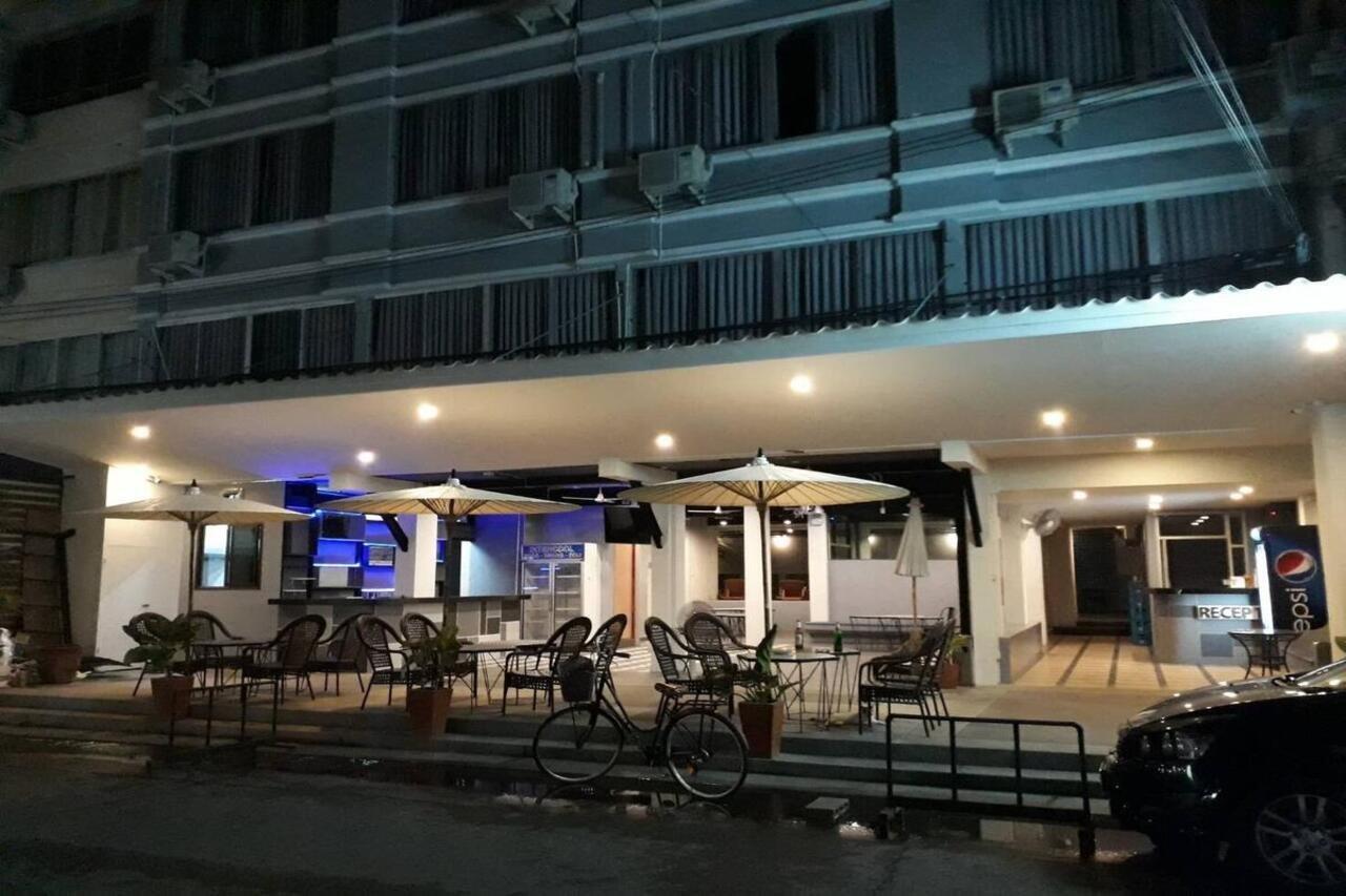 Happy Bou Jomtien Otel Pattaya Dış mekan fotoğraf
